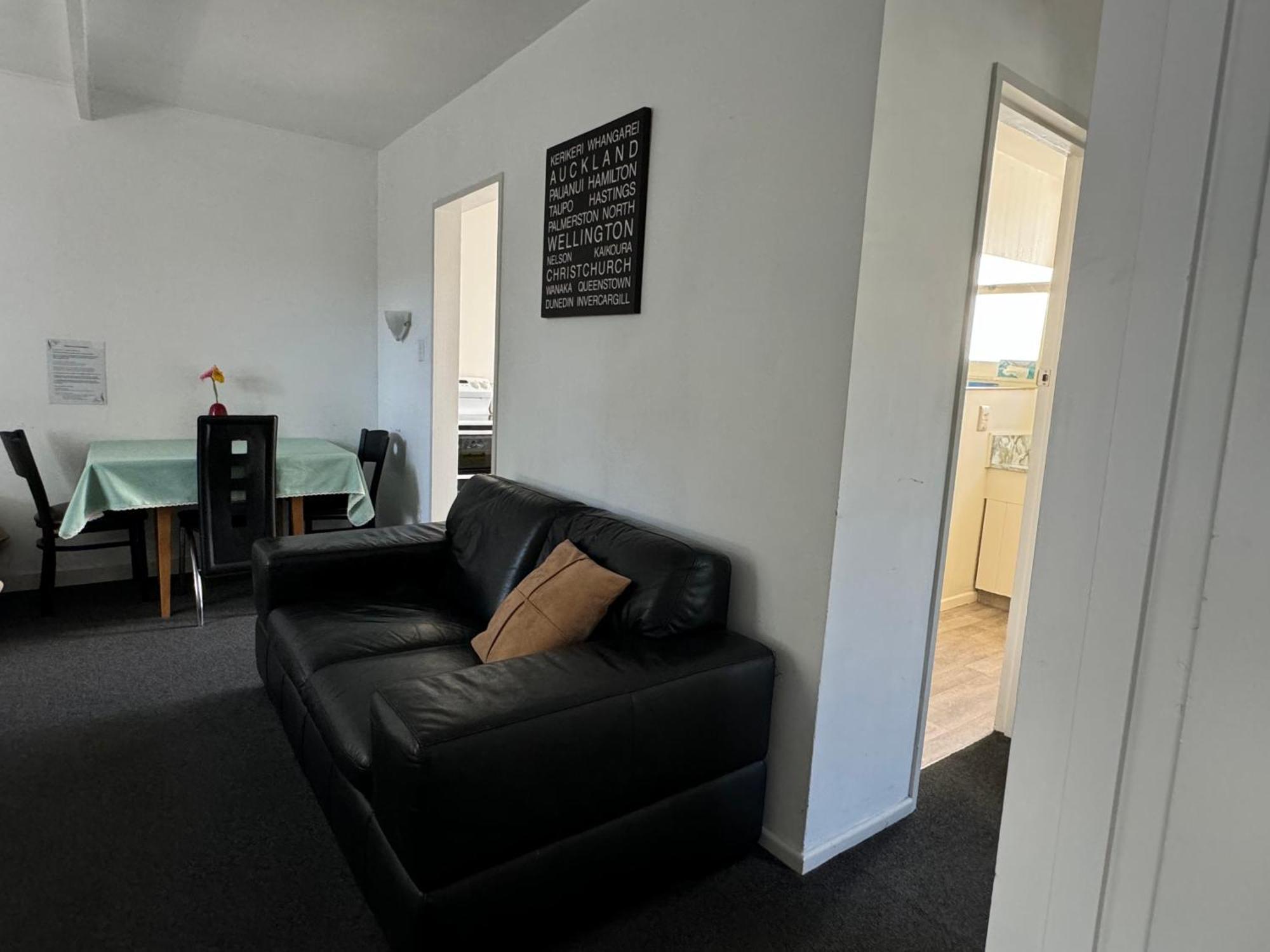 Diplomat Motel Christchurch Bagian luar foto