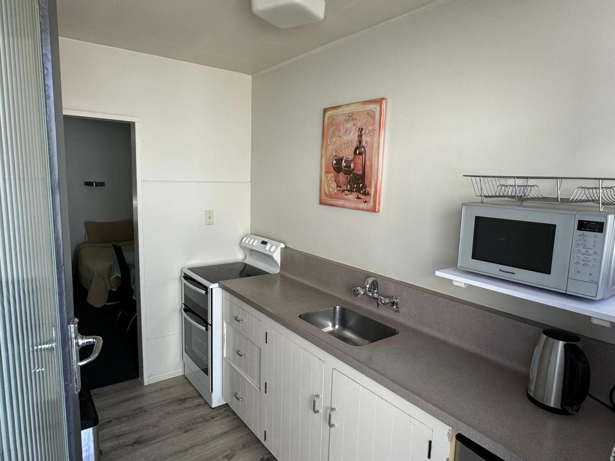 Diplomat Motel Christchurch Bagian luar foto
