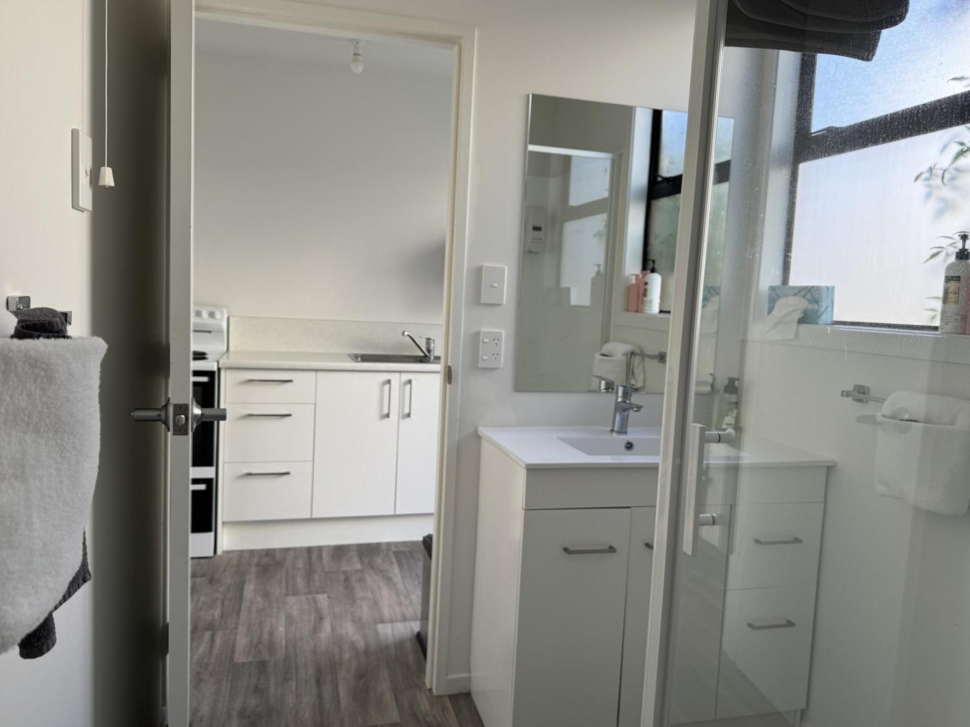 Diplomat Motel Christchurch Bagian luar foto